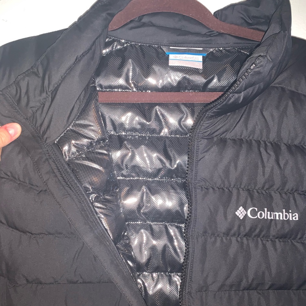Men’s black OMNI-HEAT Columbia Vest